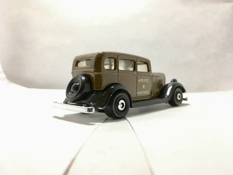 Illustration for article titled New Matchbox 33 Plymouth sedanÂ